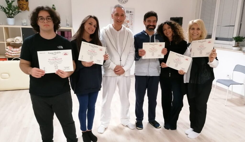 Studenti del corso di Reiki KEIZEN